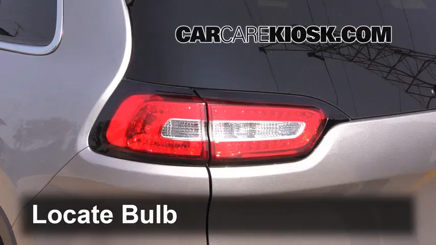 2014 Jeep Cherokee Latitude 3.2L V6 Lights Tail Light (replace bulb)